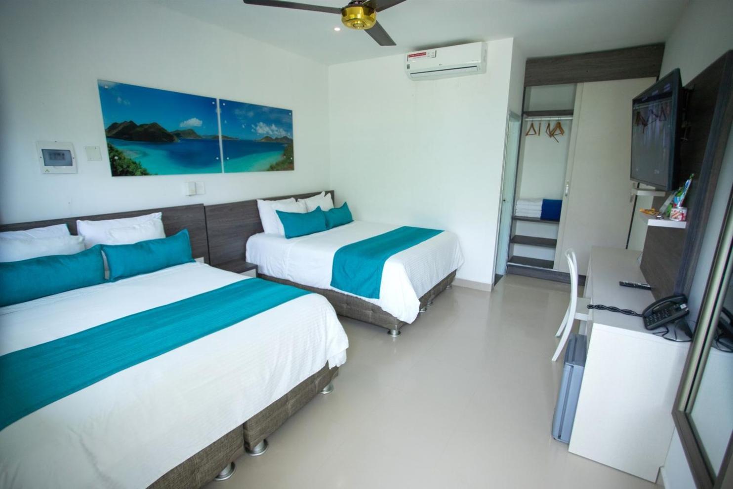 Poblado Hotel *